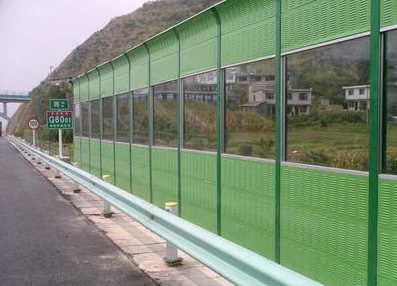 <a href=http://xundcs.com/news_article.html?news_id=111>高速聲屏障</a>