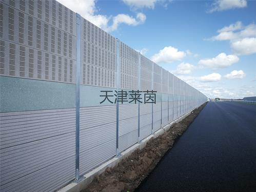<a href=http://xundcs.com/news_article?news_id=113>高速公路聲屏障</a>