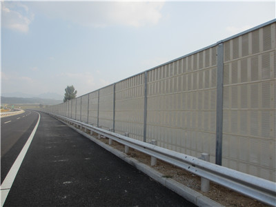 <a href=http://xundcs.com/news_article?news_id=123>隔聲屏障</a>